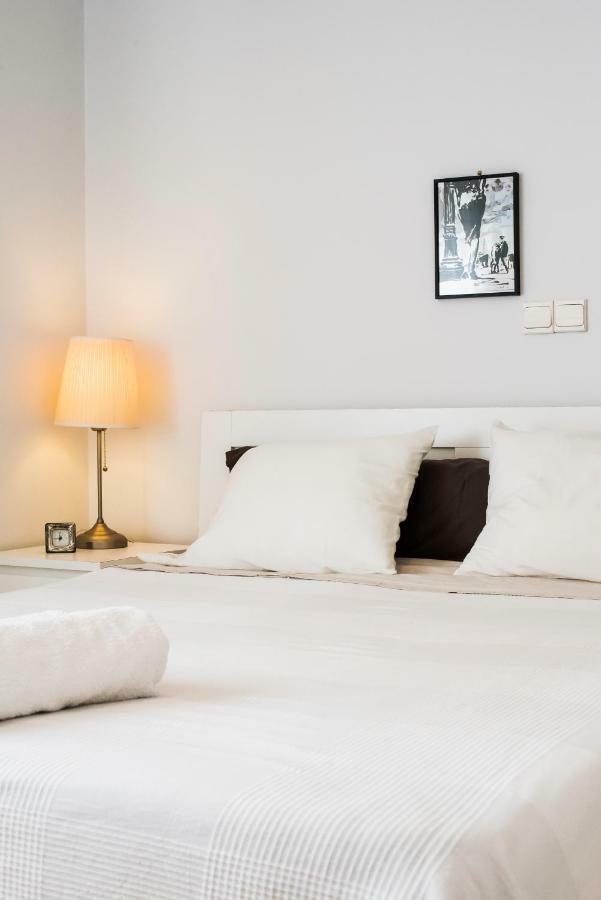 Flisvos Seafront-Marina Apartment Athènes Extérieur photo