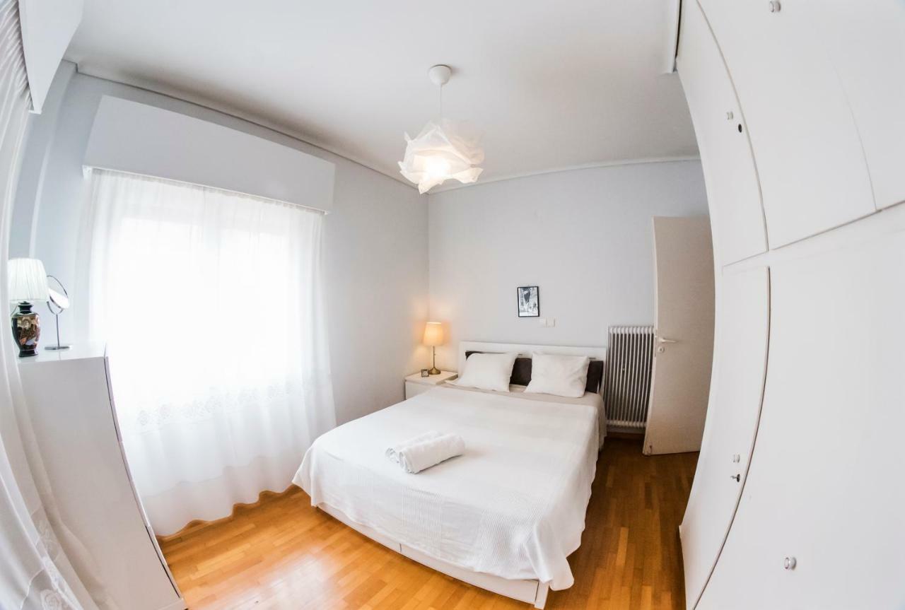 Flisvos Seafront-Marina Apartment Athènes Extérieur photo