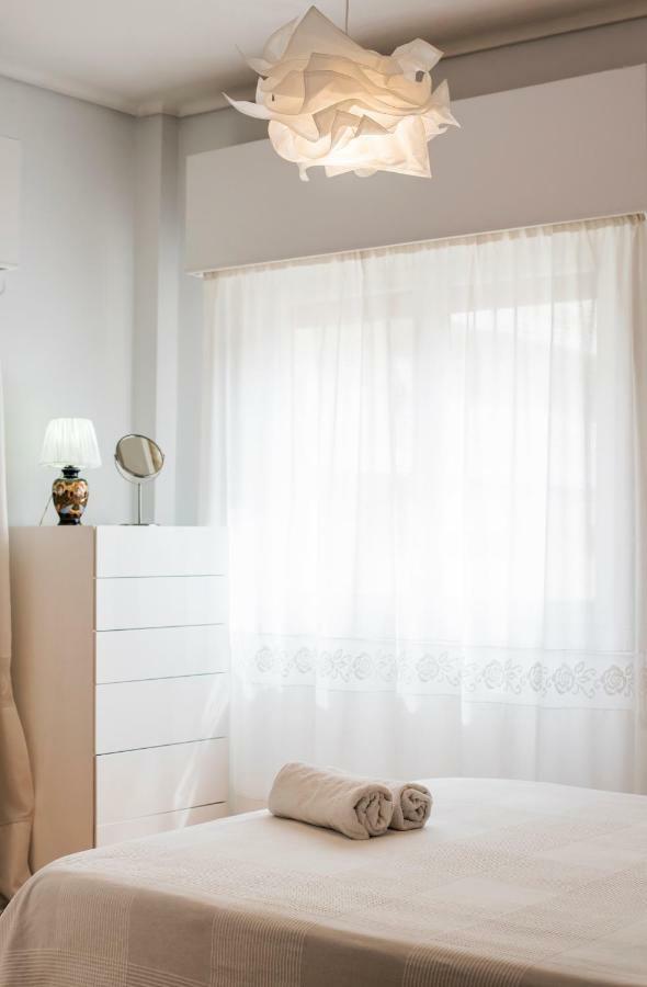 Flisvos Seafront-Marina Apartment Athènes Extérieur photo